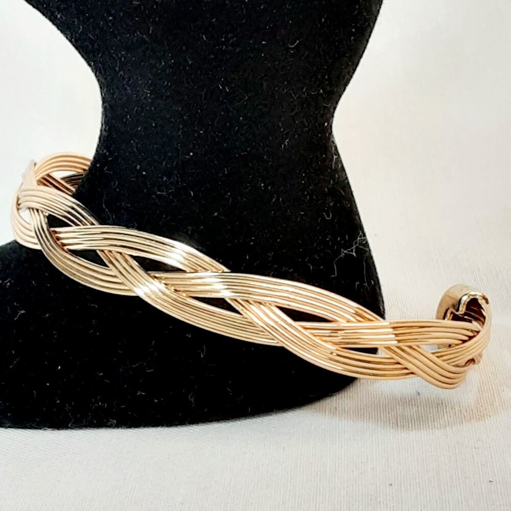 💎Gold Tone Braided Wire Cuff Bracelet Elegant Any Occasion